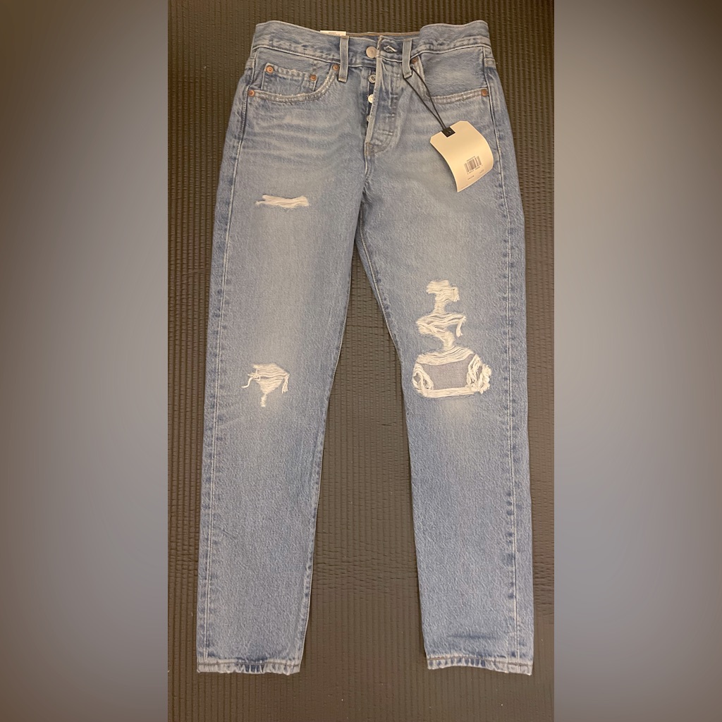 Brand New Levi Jeans 501 Skinny Size 26